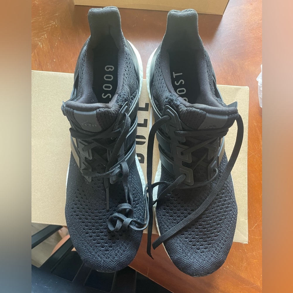 Adidas Ultraboost 1.0 - Picture 3 of 9